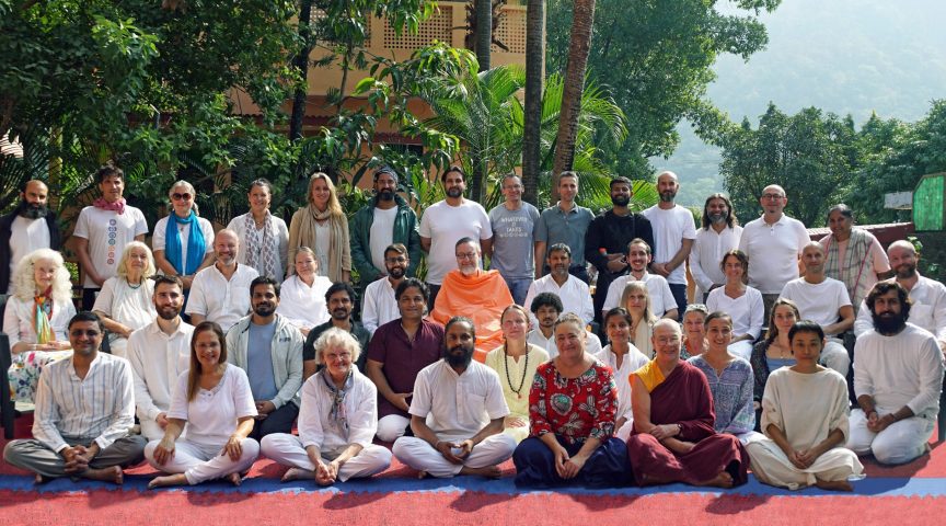 Ashram-Retreat-Group-Picture-5-Nov-2024-scaled-864x480