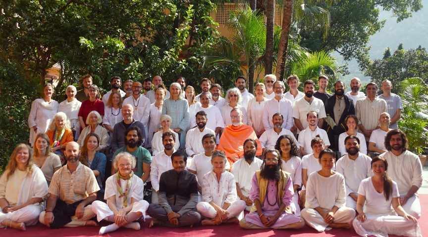 Group-Picture-Ashram-Retreat-2-5-Nov-2025-scaled-864x480