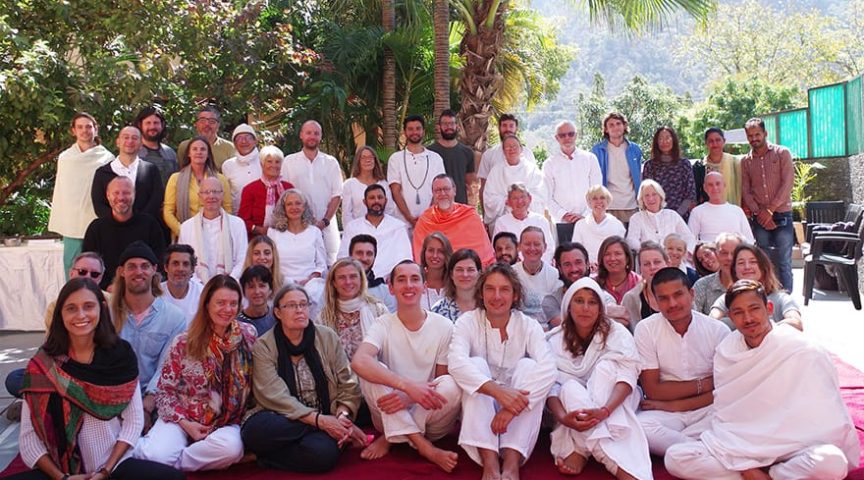 GroupPhoto_small-864x480