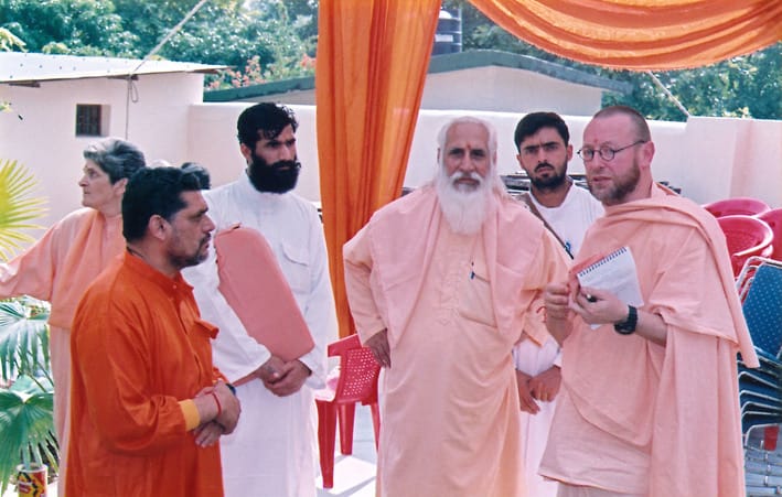 ajatananda_ashram_4-r