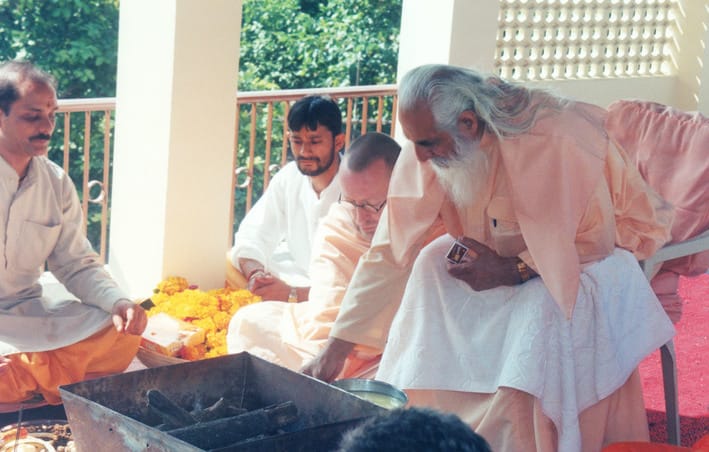 ajatananda_ashram_7-r